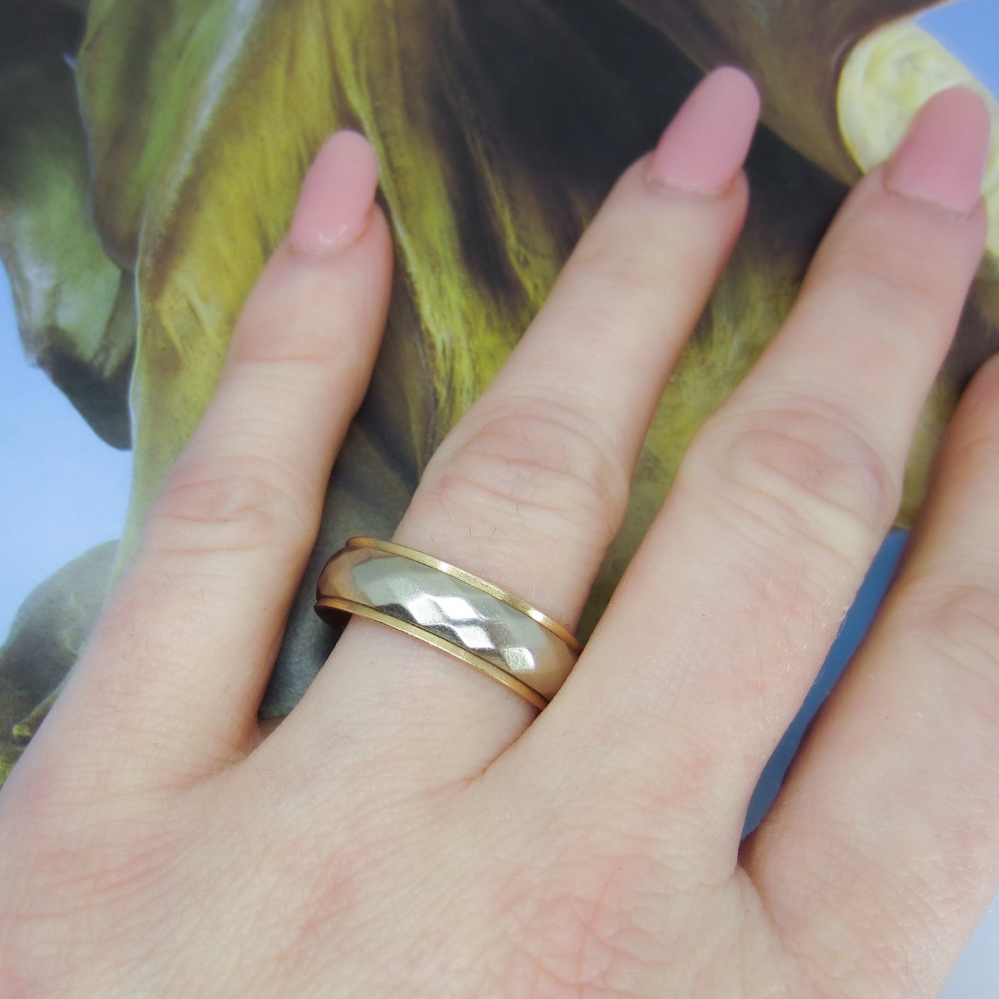 Vintage Men’s Faceted Two Tone Band 14k, size 10.5 ArtCarved c. 1963