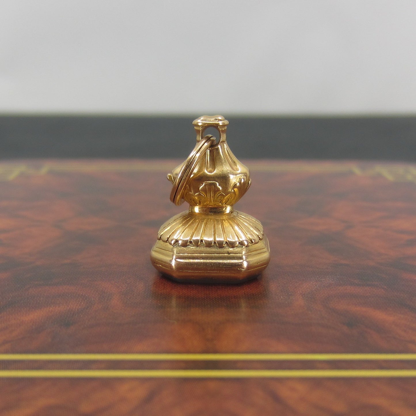 Victorian Seal Fob 22k c. 1850