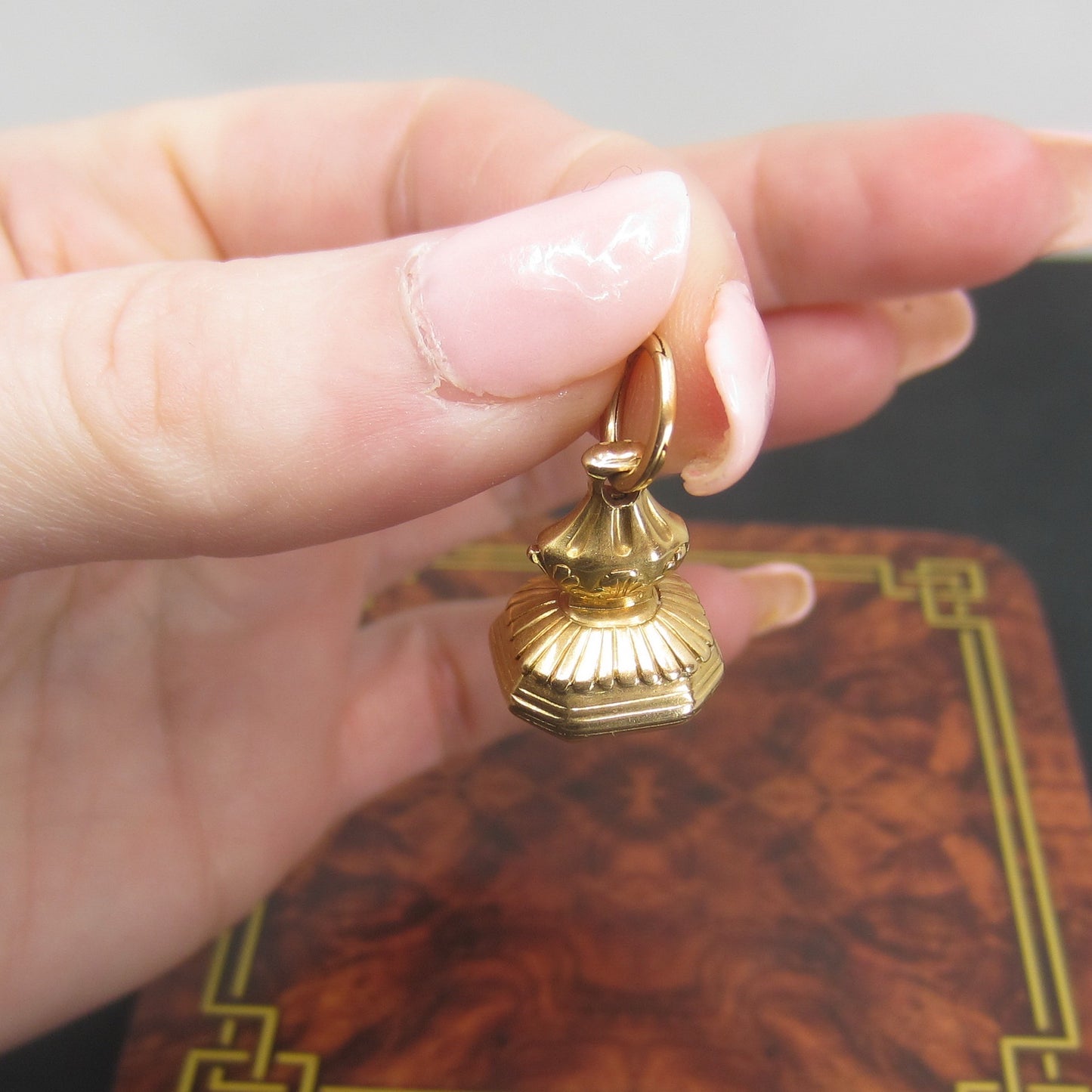 Victorian Seal Fob 22k c. 1850