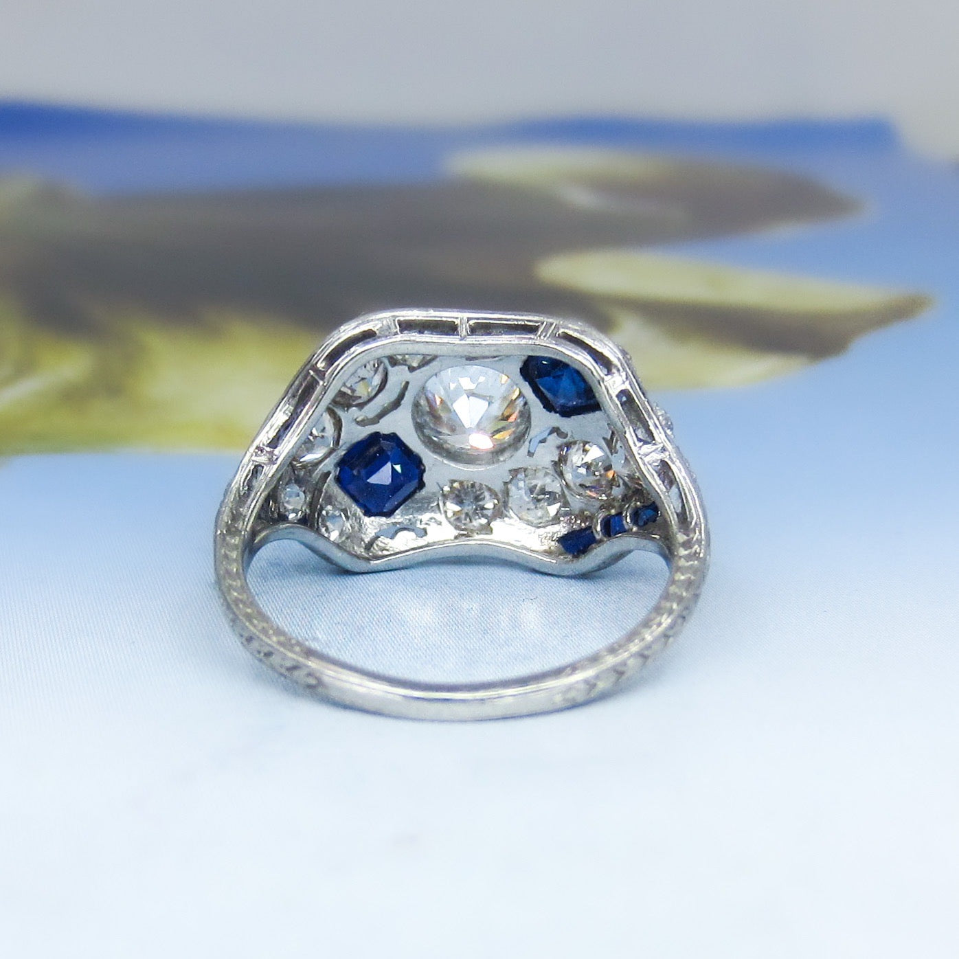 Fabulous Art Deco Diamond and Sapphire Ring Platinum c. 1920