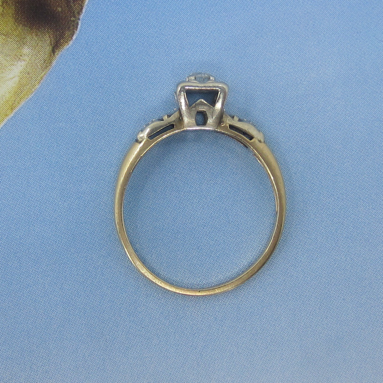 Retro Round Brilliant Cut .12ct Diamond Engagement Ring 14k c. 1940