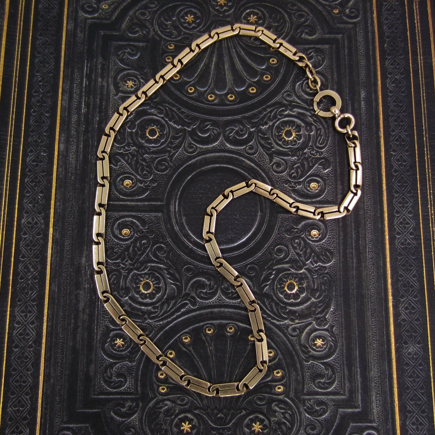 SOLD- Vintage Link Chain 16.5” Necklace 14k c. 1970