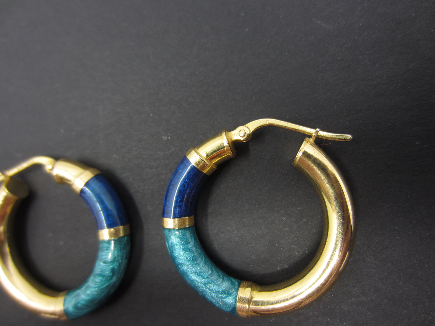 SOLD— Vintage Enamel Hoop Earrings 14k, Italy c. 1980
