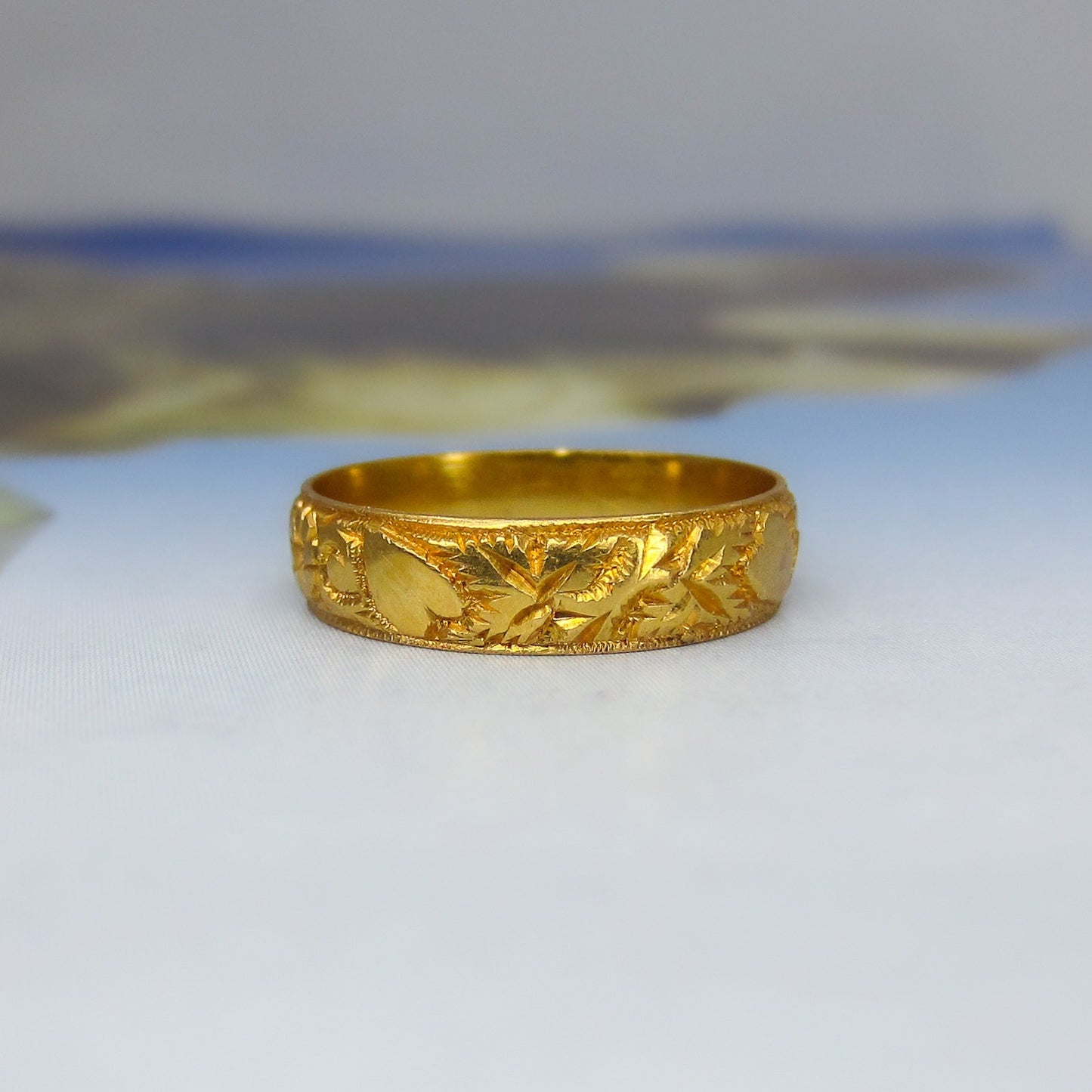 Victorian Heart Pattern Band 22ct, Size 5 British c. 1878