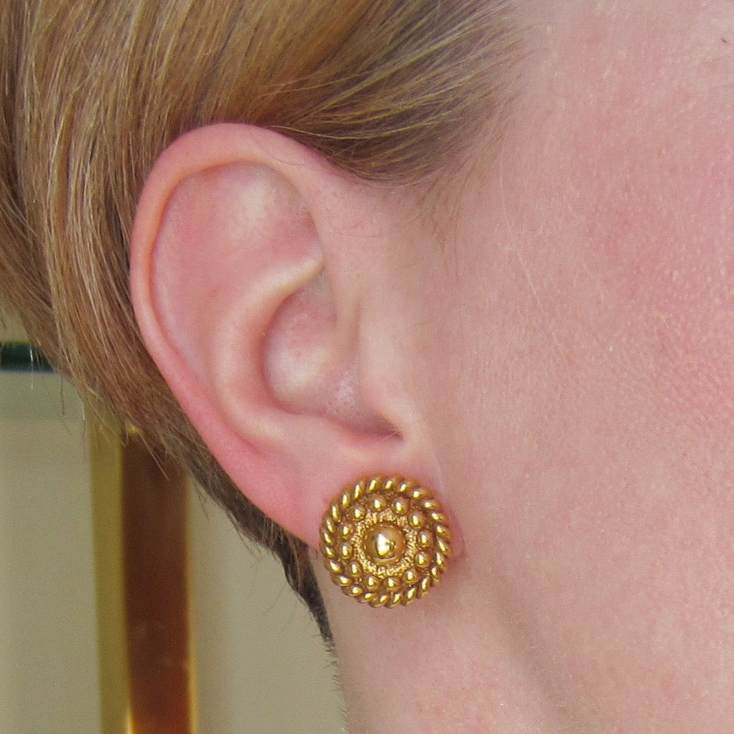 Vintage Patterned Button Earrings 18k c. 1980