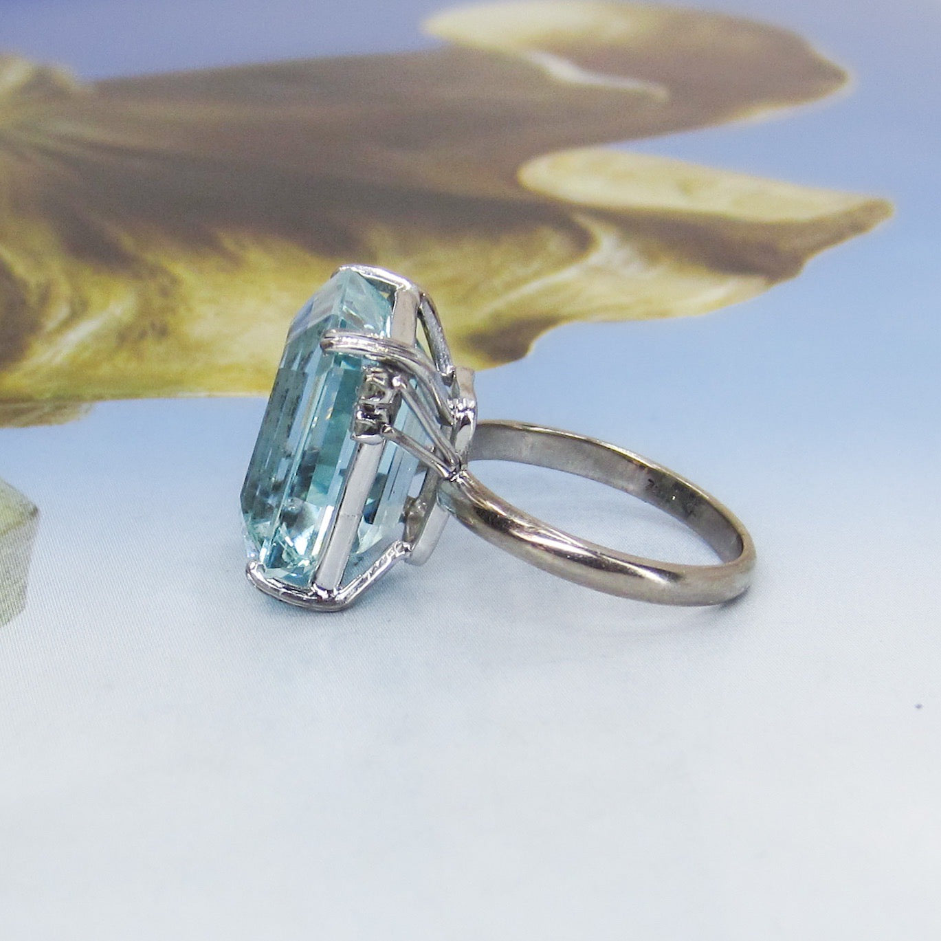 MidCentury Aquamarine and Diamond Ring 18k c. 1960