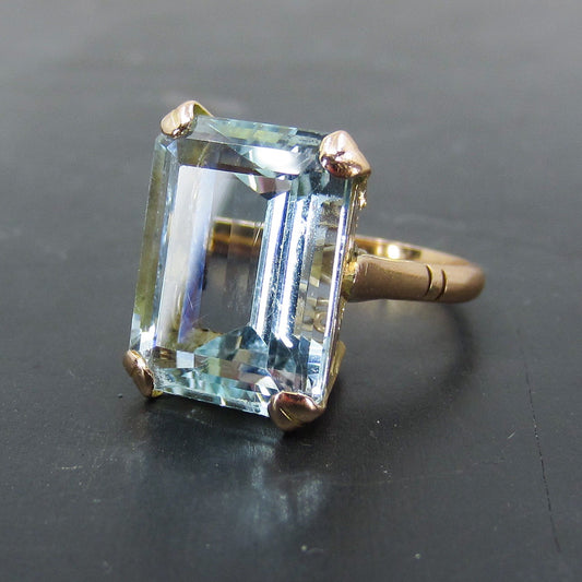 SOLD-Mid Century Aquamarine Cocktail Ring 18k c. 1950