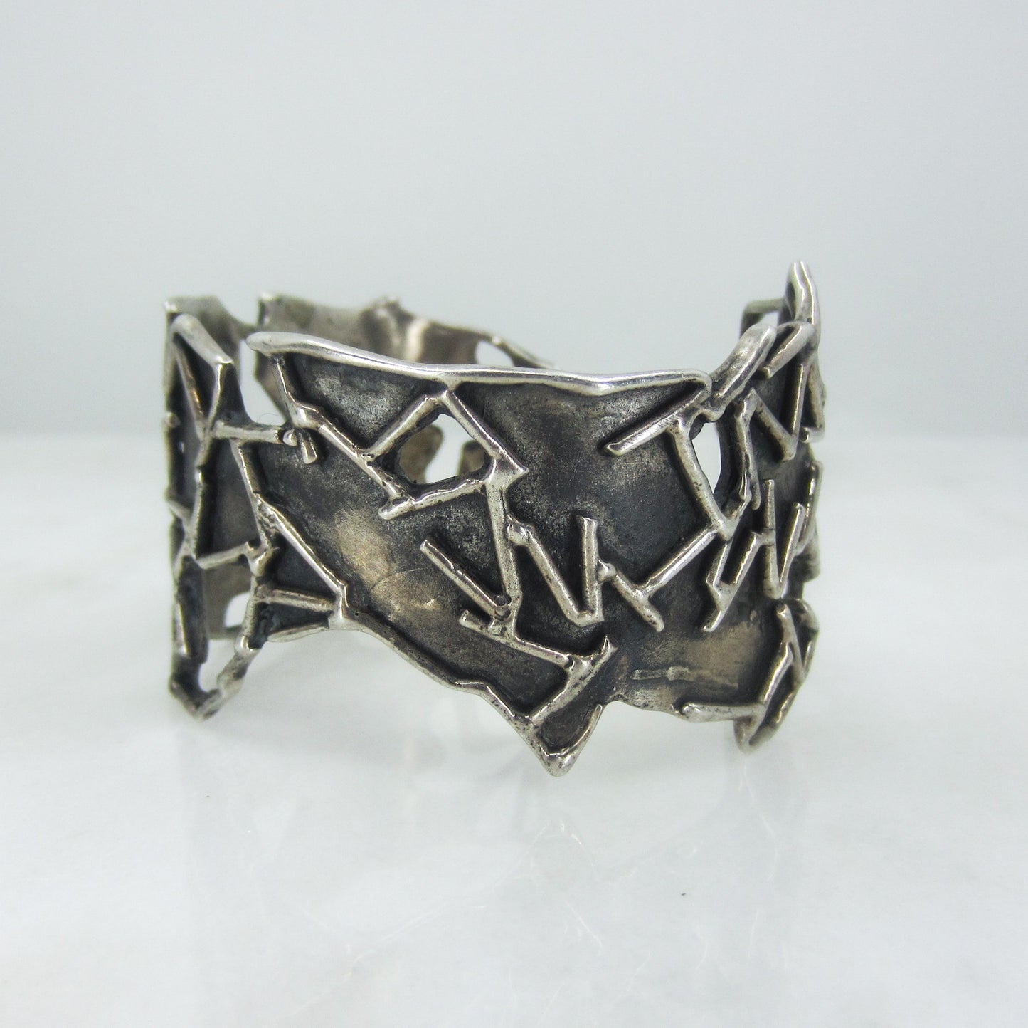 Modernist Geometric Textured Cuff Sterling c. 1970