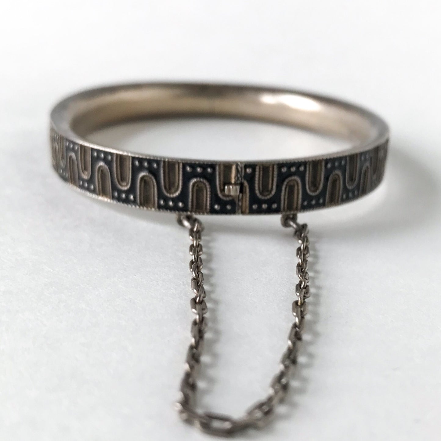 SOLD-Art Deco Black Enamel Patterned Bracelet Silver c. 1920, Vienna