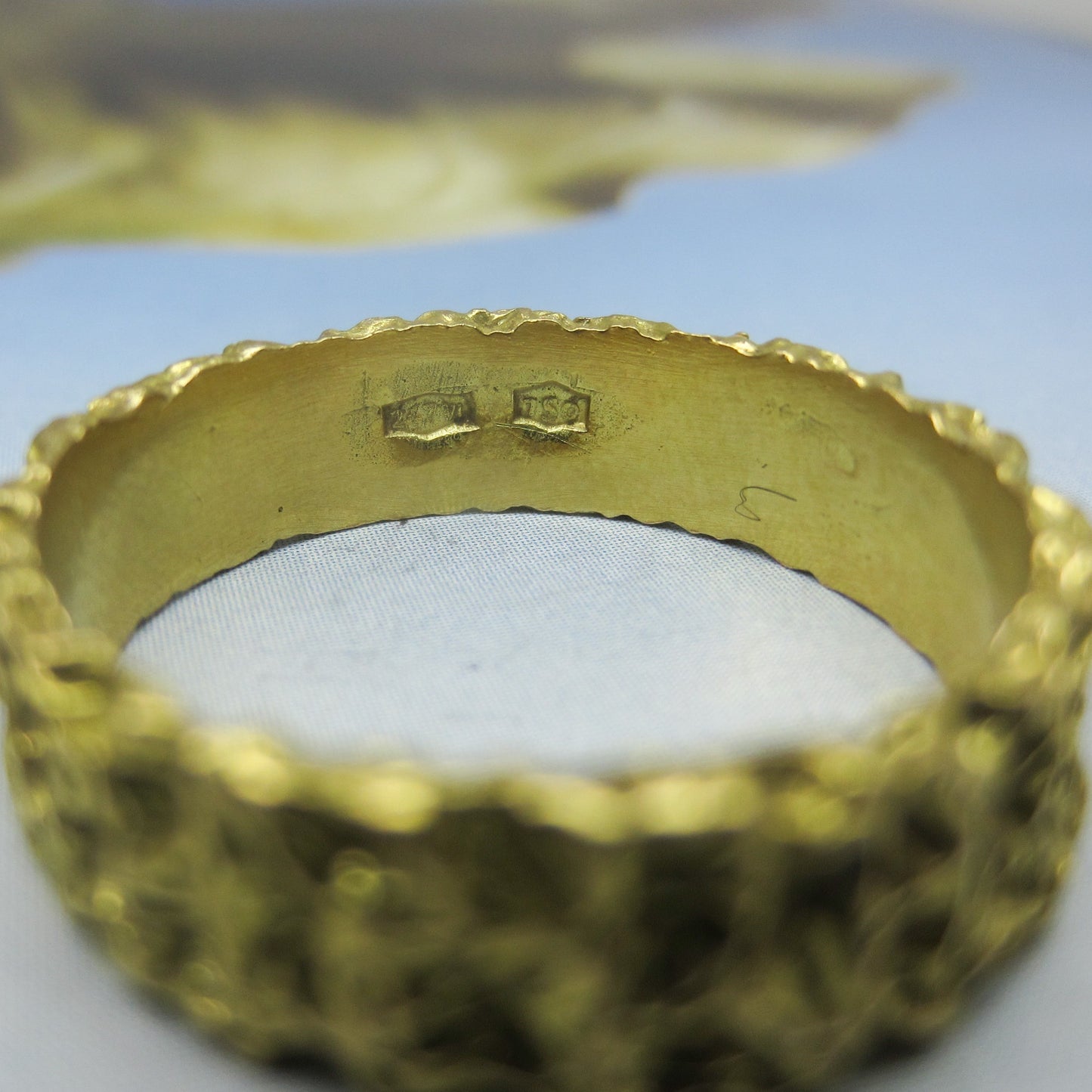 SOLD-Mid-Century 6mm Nugget Motif Band 18k Italy, size 10.25 c. 1970