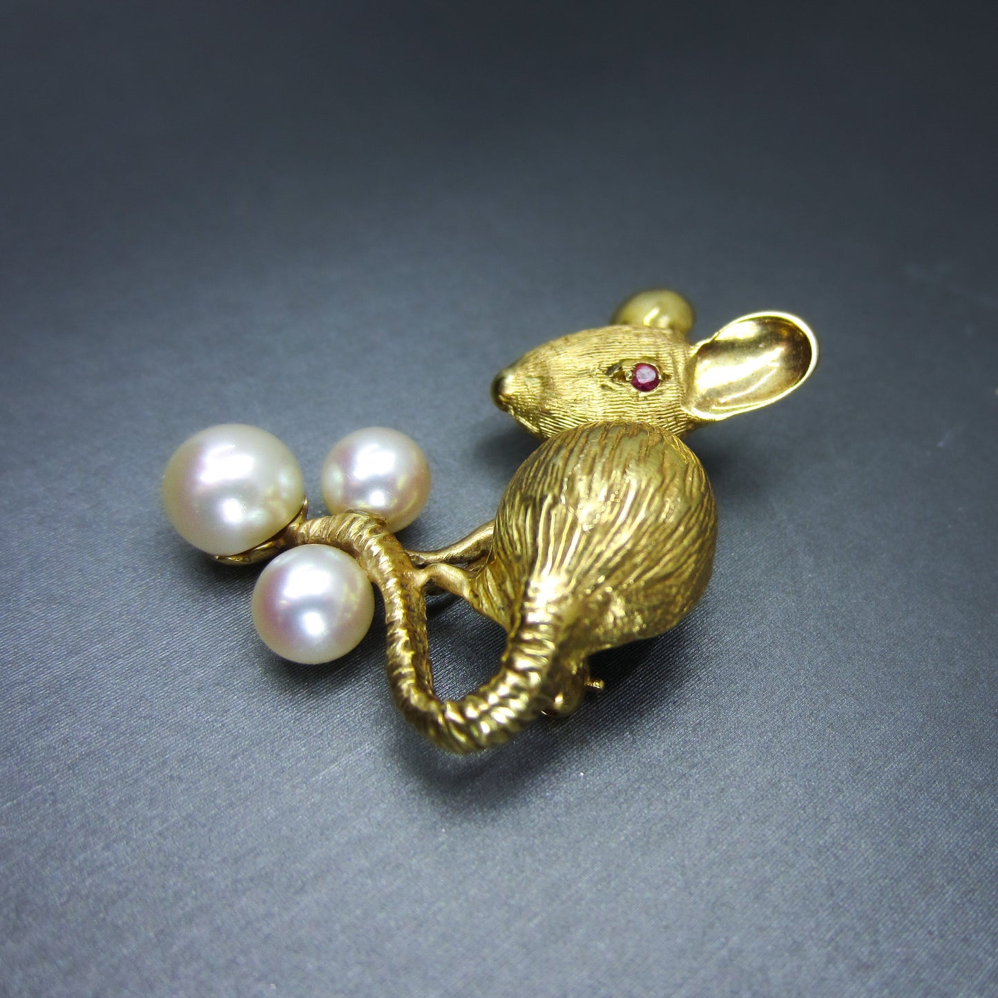 Mid-Century Ruby and Pearl Mouse Brooch 18k c. 1960