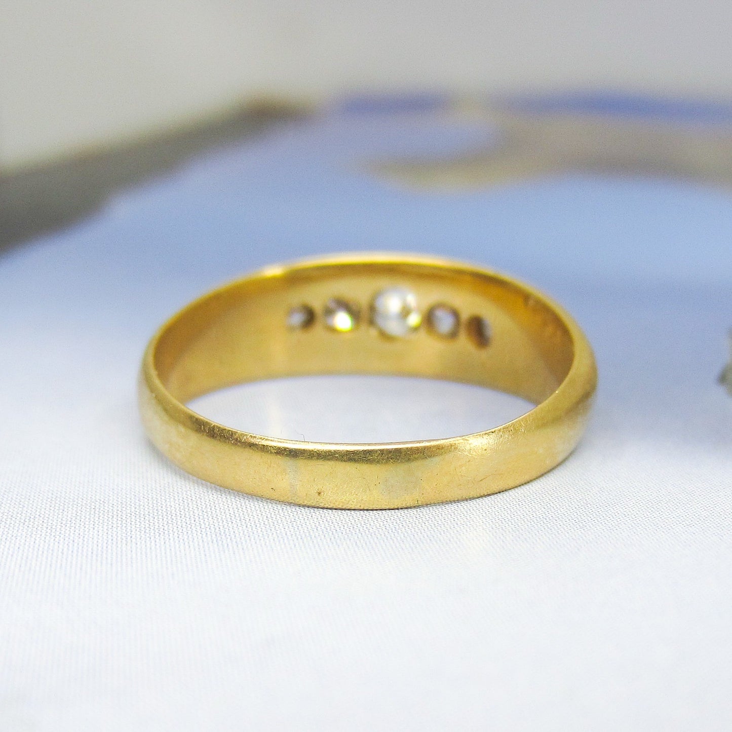 Victorian Five Diamond Band 18k, British c. 1900