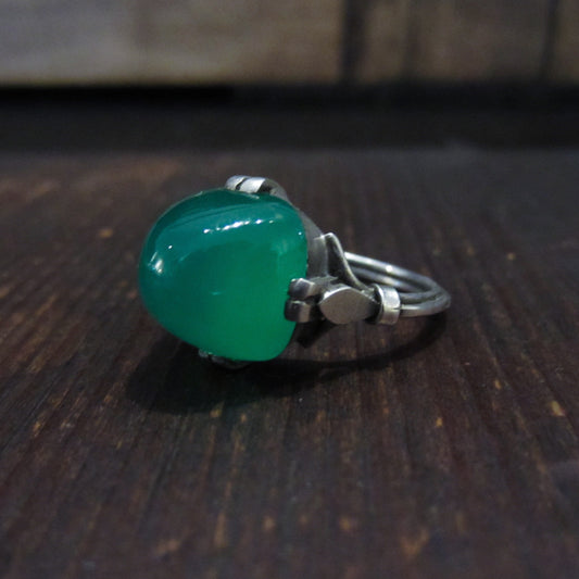 French Art Deco Chrysoprase Sugar Loaf Cabochon Ring Sterling c. 1920