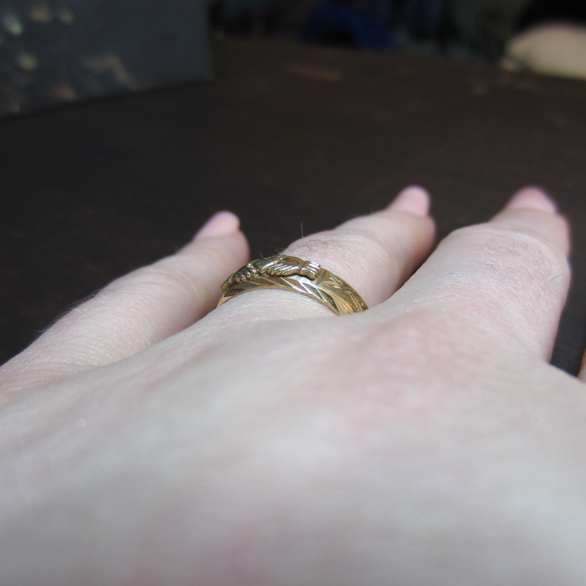 Vintage Irish Claddagh Band 9k, Size 6.5 Dublin c. 1995