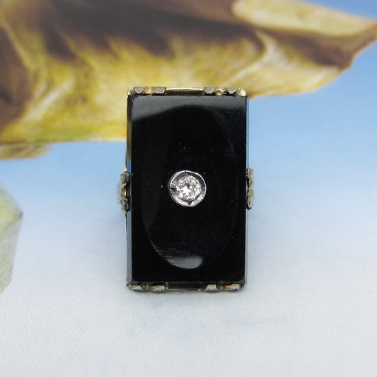 Art Deco Diamond and Onyx Ring 18k c. 1930