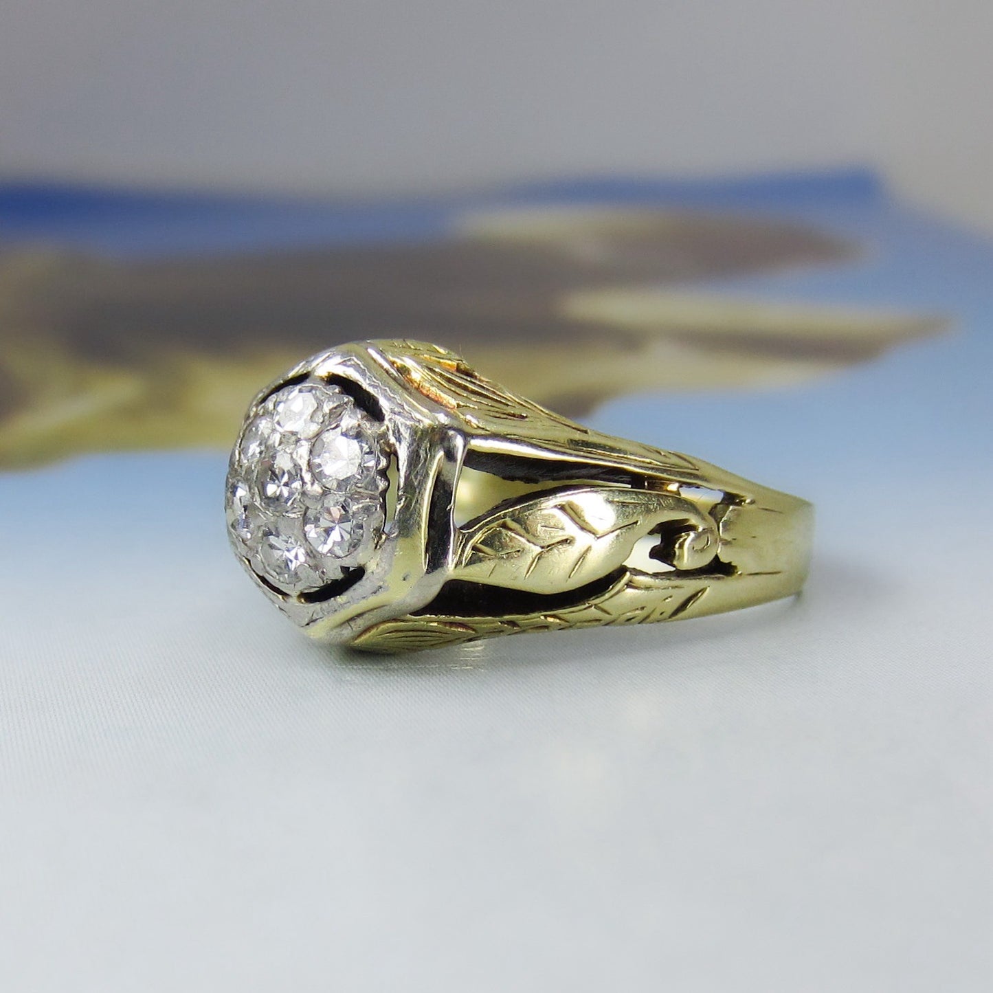 Art Deco Diamond Cluster Ring Platinum/14k c. 1930