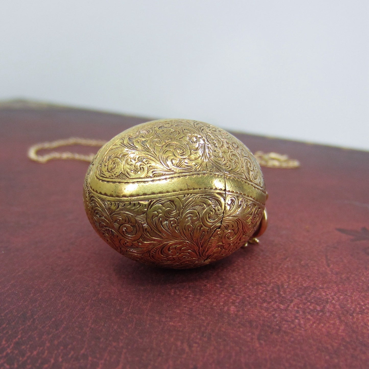 Rare Victorian Vinaigrette Egg Locket 15k c. 1860