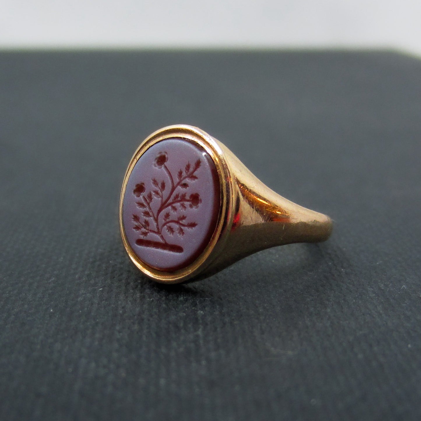 Victorian Sardonyx Intaglio Ring 18k c. 1860