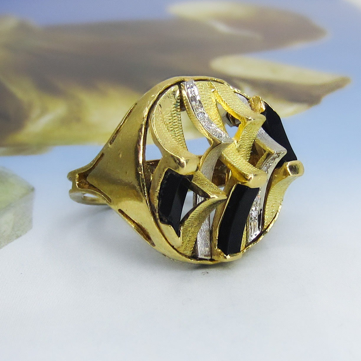 Adjustable Antique Gold Kemp Stones Finger Rings: Timeless Elegance and  Versatile Fit F25832