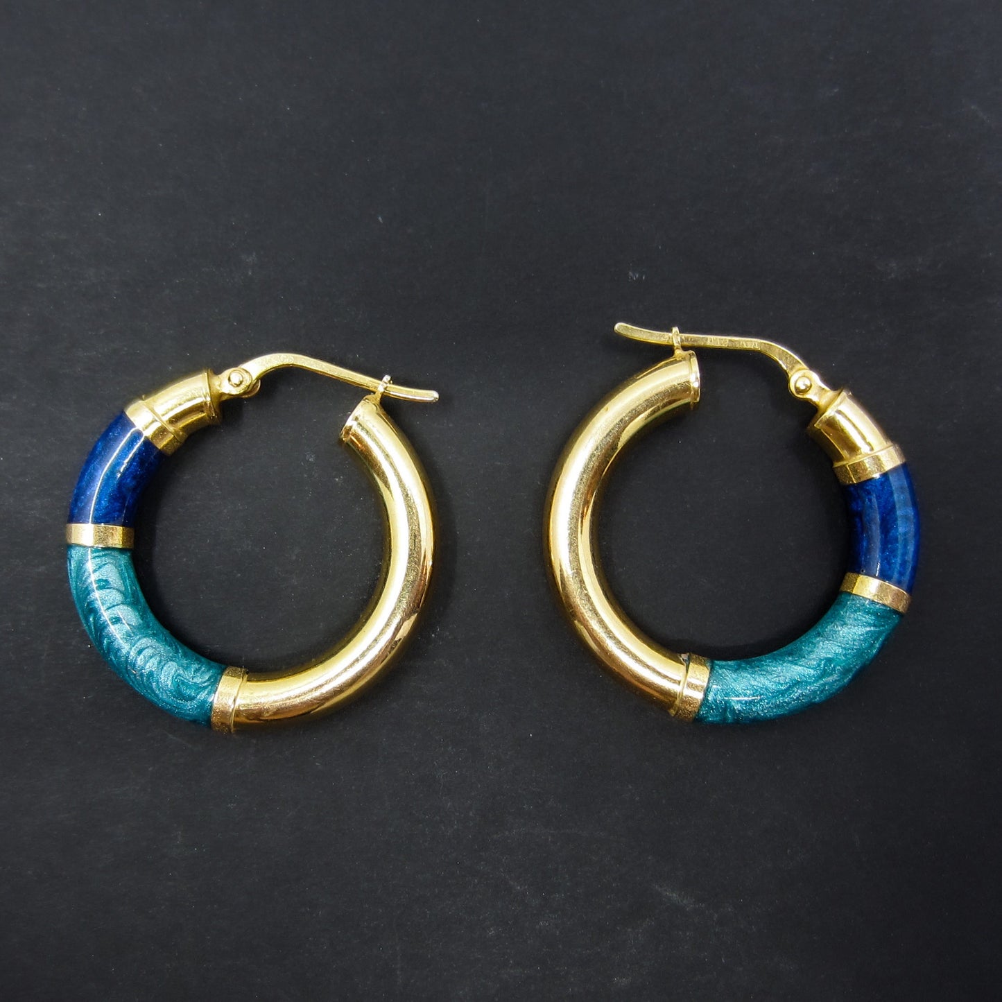 SOLD— Vintage Enamel Hoop Earrings 14k, Italy c. 1980