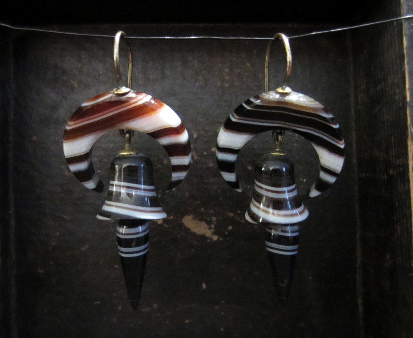Victorian Banded Agate Crescent Earrings 9k c. 1870