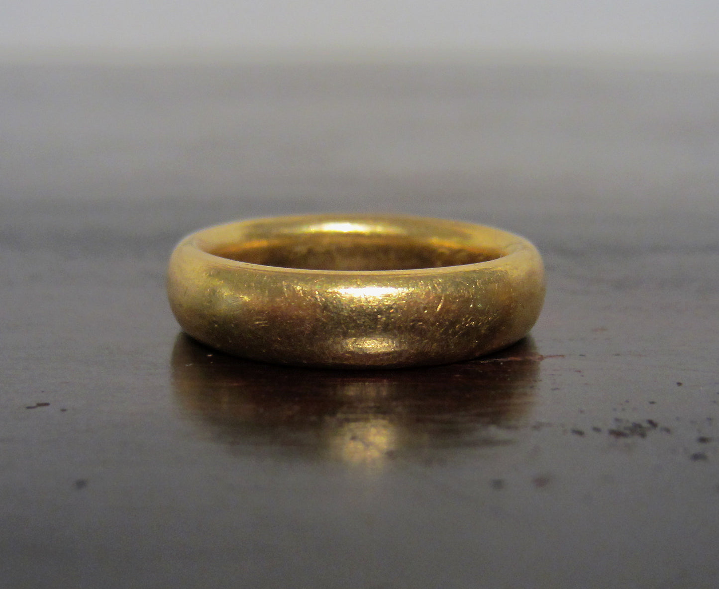 SOLD--Vintage 5mm 22k Matte Band, Size 6