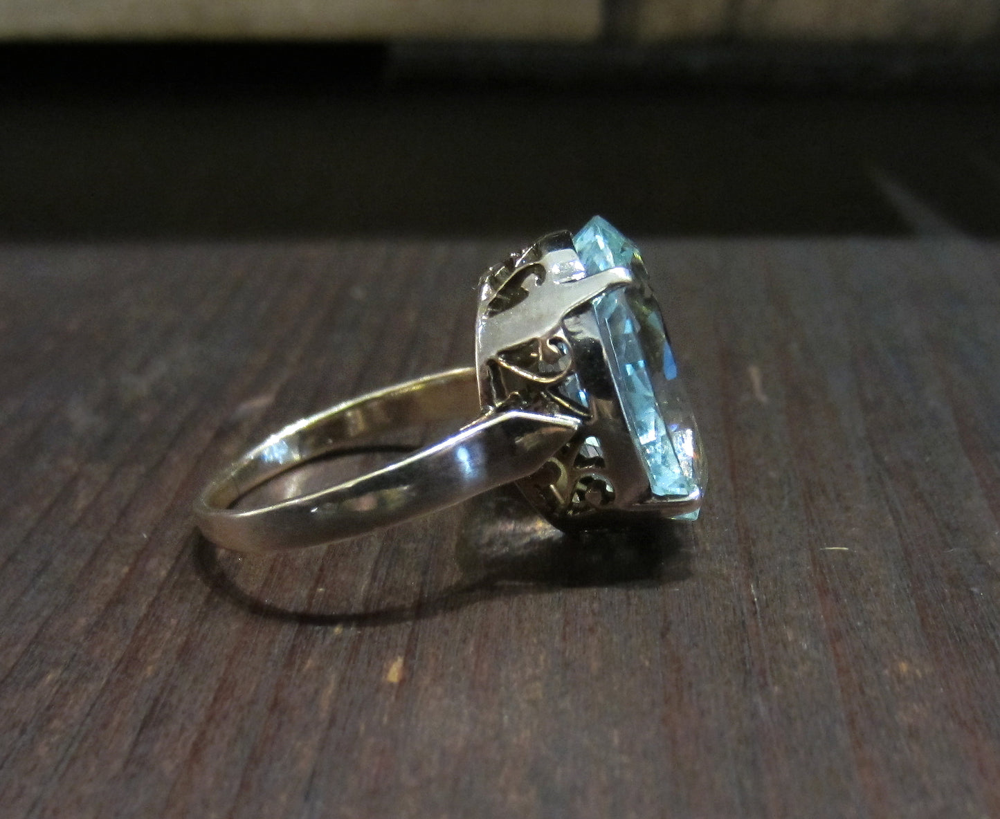 SOLD--Vintage Aquamarine Cocktail Ring 14k c. 1960