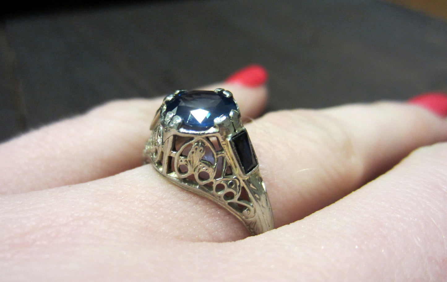 SOLD Art Deco Sapphire Filigree Ring 18k, c. 1920
