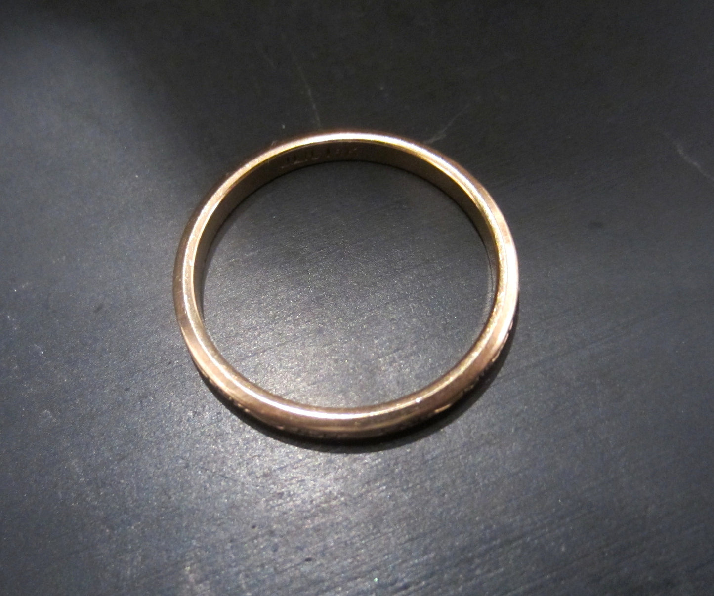 SOLD--Art Deco Circle Pattern Band 14k Size 7.5 c. 1940