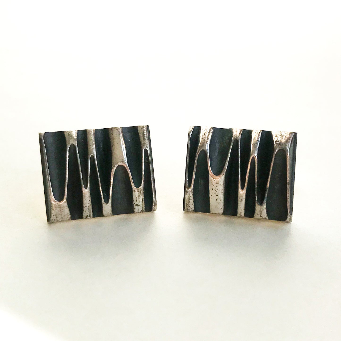 SOLD-Modernist Sculptural Cufflinks Sterling, Harold Fithian c. 1960