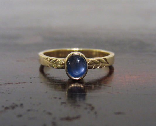 SOLD--Vintage Petite Cabochon Sapphire Solitaire Ring 14k