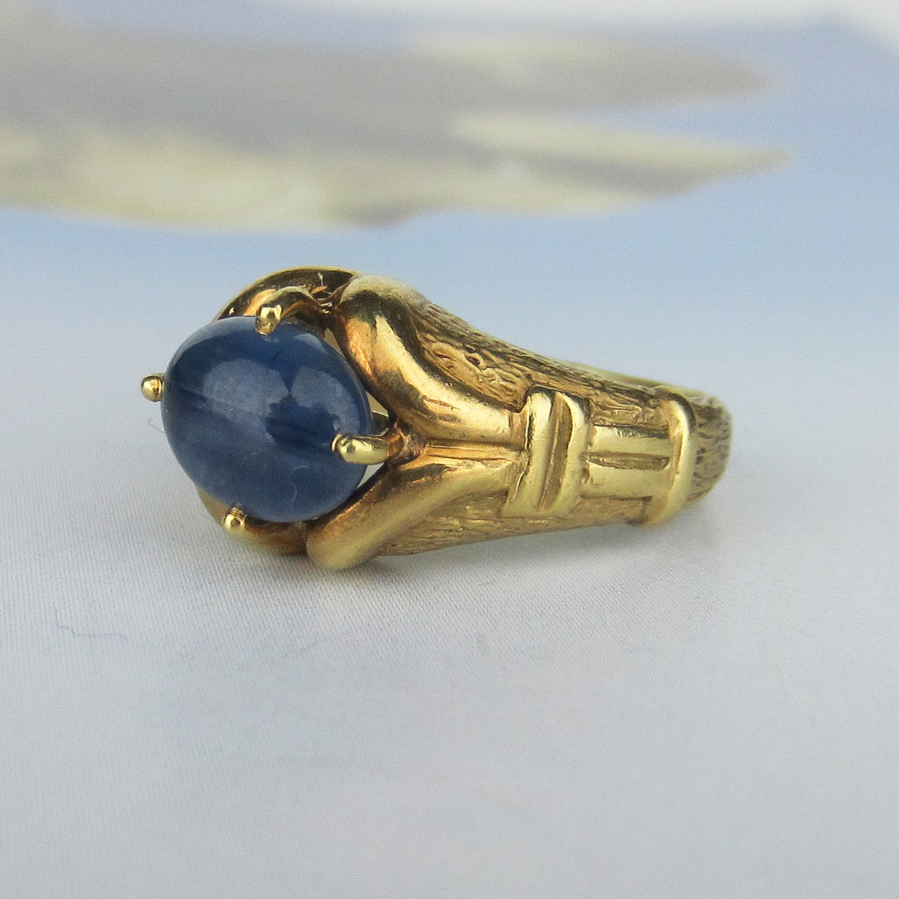 SOLD-Vintage Sapphire Cabochon Ring 18k c. 1970