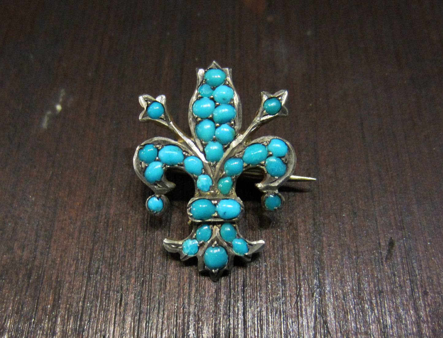 SOLD-Victorian Turquoise Fleur-de-Lys Brooch in Gilt Silver c. 1870