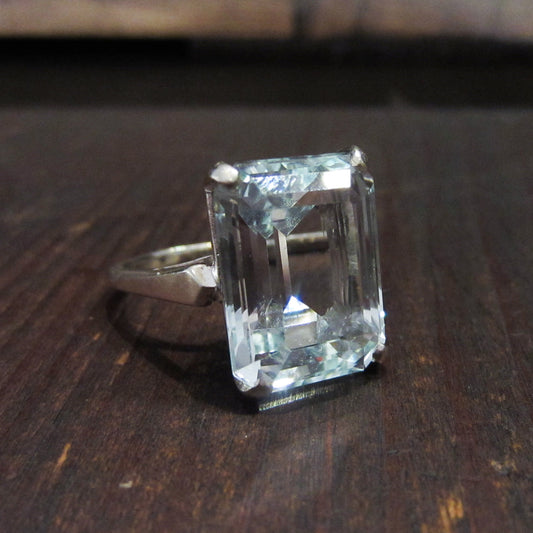 SOLD--Vintage Mid-Century Aquamarine 13ct Ring 14k c. 1950