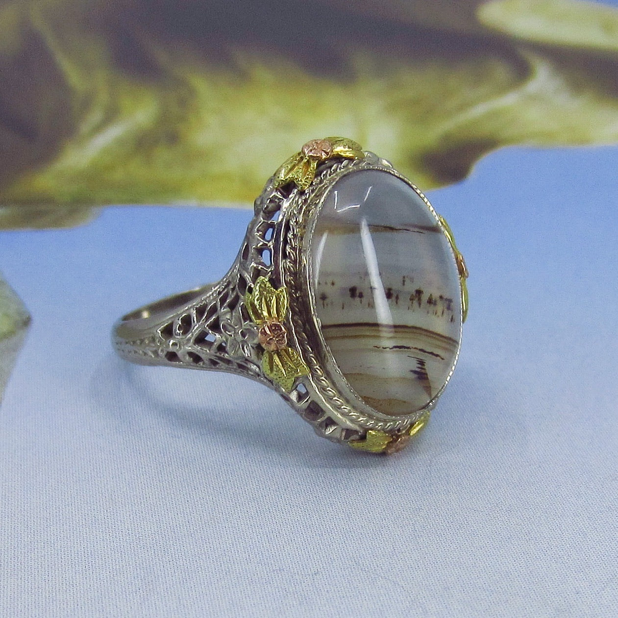 SOLD-Art Deco Agate Filigree Ring 14k c. 1920