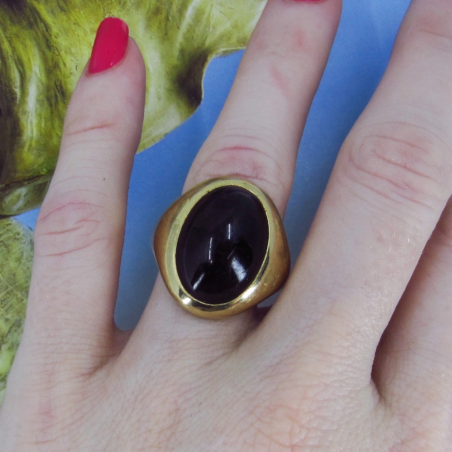 SOLD-Big Men’s Mid-Century Garnet Cabochon Signet ring 14k c. 1960