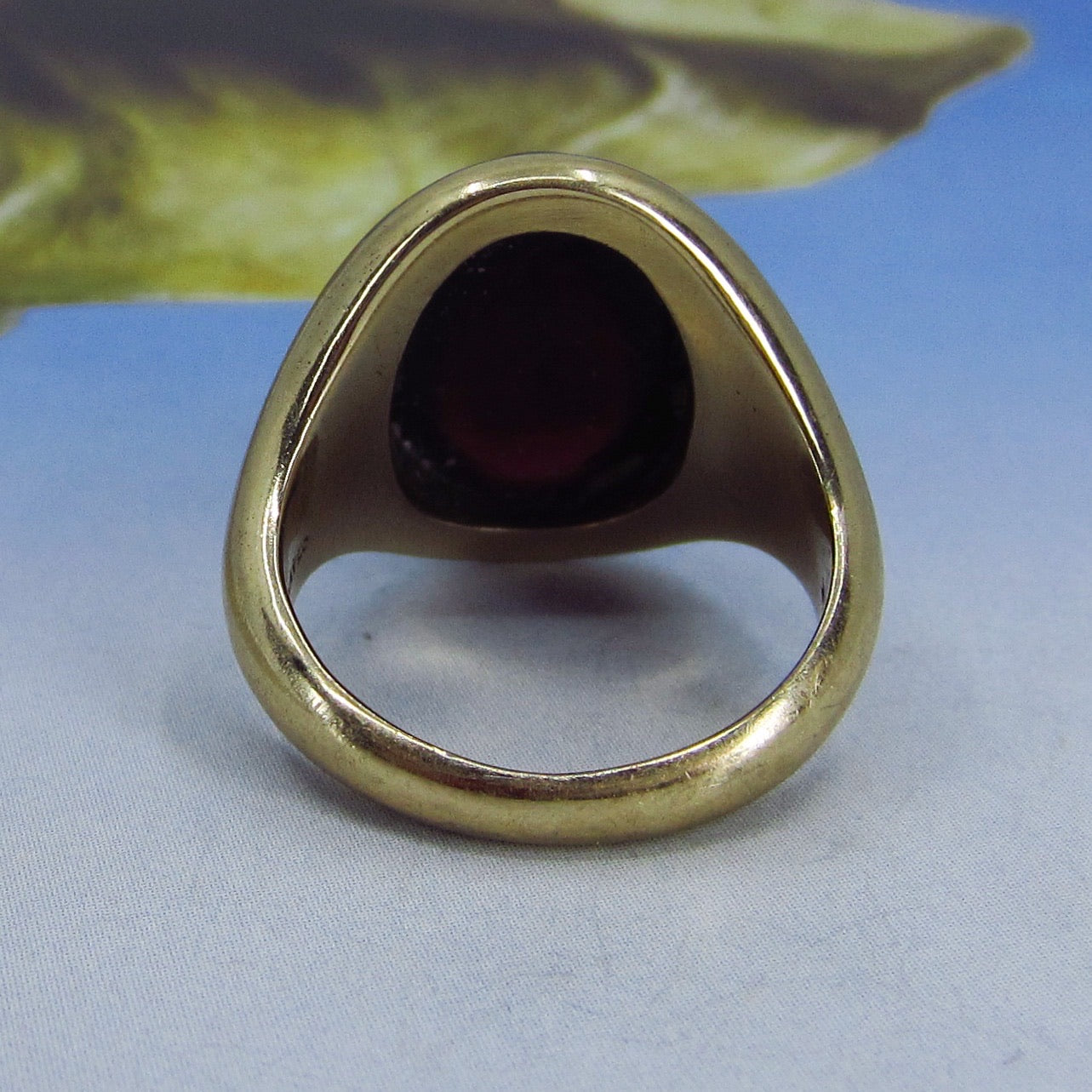 SOLD-Big Men’s Mid-Century Garnet Cabochon Signet ring 14k c. 1960