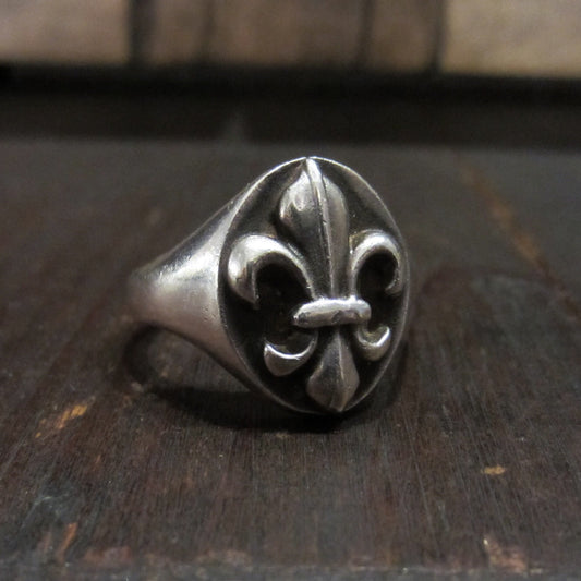 SOLD--Vintage Fleur de Lis Signet Ring Sterling, French Hallmarks