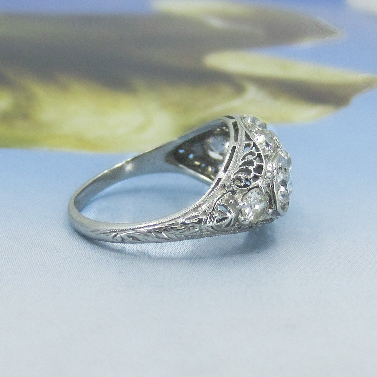 Art Deco Old Mine Diamond 1.62ctw Filigree Ring Platinum c. 1930