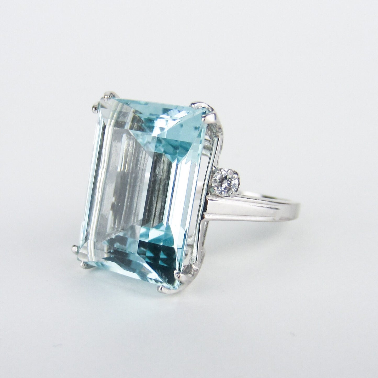 SOLD--Vintage Aquamarine and Diamond Ring 14k c. 1960